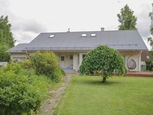 Kena kodu metsa ääres!