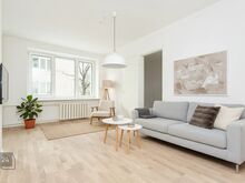 VÄRSKELT RENOVEERITUD KORTER KESKLINNAS!
