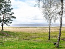 Ilus, suur kõrghaljastatud kinnistu mere lähedal!