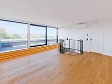 LUKSUSLIK PENTHOUSE KATUSETERRASSI JA SAUNAGA OTSE RANNAS!