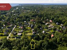 Müüa suvila, mis asub Laulasmaa keskusest vaid paari minutilise autosõidu kaugusel ning vajab ren