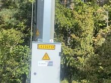 Metsane maatükk mere lähedal, krundil elekter