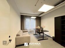 BÜROO SÜDALINNA ESINDUSLIKUS ÄRIMAJAS