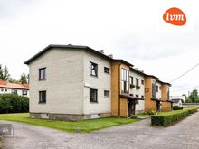 Pakkumises kahetoaline ahiküttega korter, Vändra alevis!
