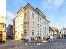 Eriline kodu vanalinnas – vaikus keset linna