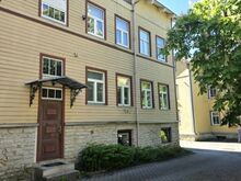 Rahulik piirkond. Sisustatud korter kesklinnas.