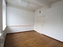 Valgusküllane bürooruum