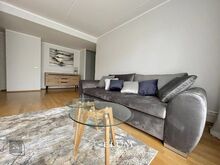 Ilus vaade metsapargile, panipaik, parkimiskoht