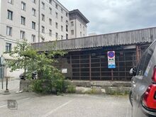 Üürile anda 2 parkimiskohta hoovis