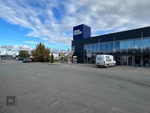 Müüa atraktiivne ärimaja, Peterburi mnt ääres