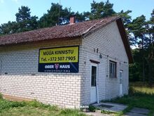 Müüa tootmis- ja laohooned, kogu kinnistu Sääre tirpi alguses mere lähedal