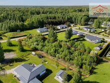VAIKNE, KUID LINNALÄHEDANE, SUUR KINNISTU!