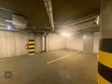 KESKLINNA MAA-ALUNE PRIVAATNE PARKLAKOHT