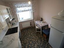 Kommunaalid: suvel ca'70€, talvel ca'140€
Esimene makse: 1 kuu ettemaks, garantiiraha ning maakl