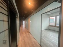 Üürile on anda 14-37 m2 suurused büroo-teeninduspinnad (on ka vee olemasolu), Mustamäe tee 46 b�