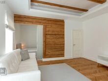 Ajaloolise hõnguga modernne kodu