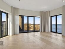 AINULAADNE merevaatega penthouse Kalarannas!