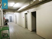 Kuiv, väike, esimese korruse äripind ilma treppideta
