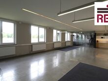 Logistiliselt hea asukohaga multifunktsionaalne äripind.