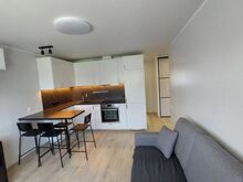 Kahe magamistoaga täielikult renoveeritud korter renoveeritud majas
