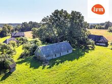Müüa erilise asukoha ja suure kinnistuga vana talukompleks Kanepi vallas!