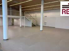 Kaubanduspind aktiivses ärikvartalis Pärnu maantee  kõrval