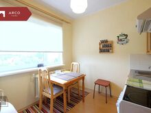 Müüa 2-toaline korter Võhmas, Kalevi tn 6 korterelamus!

Kena, avar korter, suurusega 46,3 m²