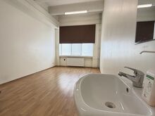 Äripind 18,2m2. Veeühendus.
