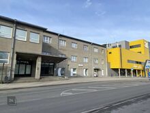 Äripind Järve Keskuse külje all, tasuta parkimine!