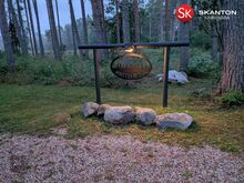 Uus maja järvekese kaldal koos kogu sisustusega