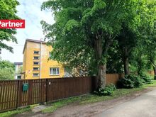 Askeetlik väike korter esimese vabariigi aegses kortermajas