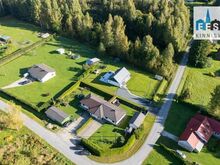 Müüa armas ja hubane paarismaja Pärnu lähedal