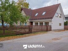 Eraldi sissepääs, oma õueala, saun, läbi kahe korruse
