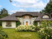 Luksuslik villa basseini ja isikliku tenniseväljakuga
