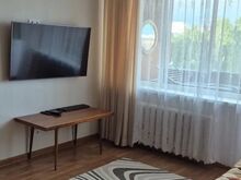 Üürile anda 2-toaline korter mere ääres