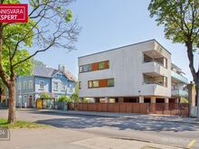 Kesklinna ja rannarajooni piiril asuv korter koos autokohaga!