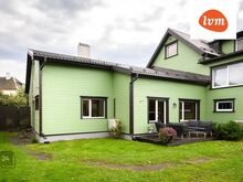 Eraldi sissepääsuga hubane korter kuni suveni.