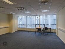 Büroopind Haapsalu kesklinnas