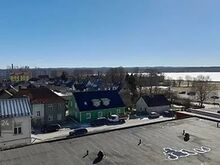Kauni vaatega läbi maja valgusküllane korter