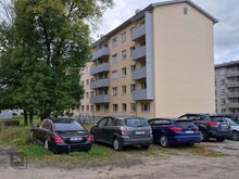 Anda üürile eraldi tubadega 3-toaline  korter, mis asub viiekorruselise maja neljandal korrusel