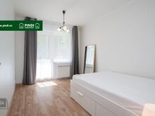 Renoveeritud eraldi tubadega perekorter kõrgel esimesel korrusel