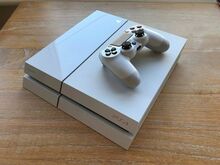 PS4 1Tb valge + pult