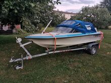 Лодка Bella 440TL с прицепом