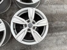 Оригинальные литые диски Audi 16 дюймов