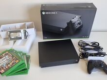 1TB Xbox One X + 9 MÄNGU