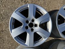 Оригинальные литые диски Audi 17 дюймов