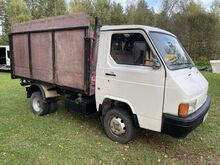 Nissan trade 100 (B-kat kallur)