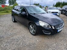 Volvo V60 MOMENTUM 2.0 D 120kW 2011A