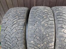 Naastrehvid, talverehvid Michelin 215/55/R17