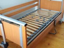 Медицинская кровать